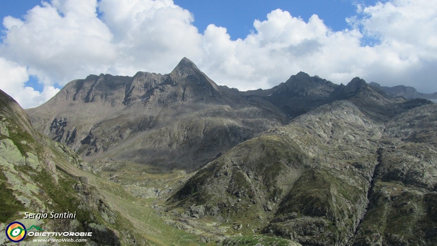 56 Verso il Rif. Barbellino e Pizzo Strinato.JPG